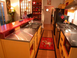 Bright colors in the kitchen